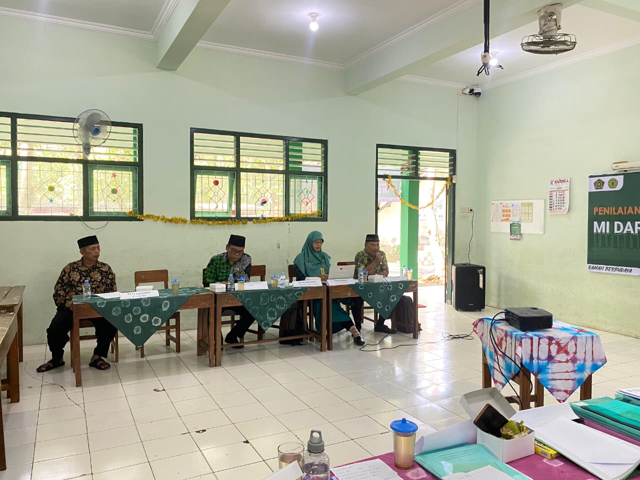 MI Darul Ma'arif Serut