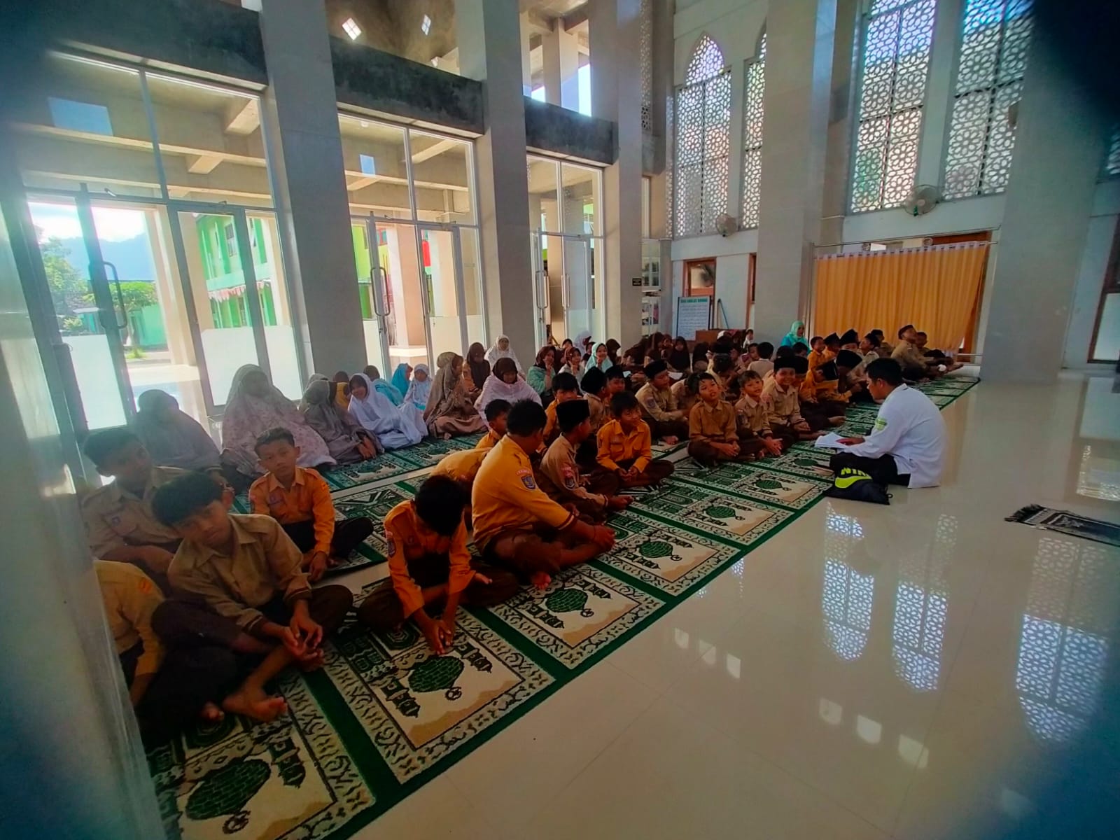 MI Al Anwar Nangsri