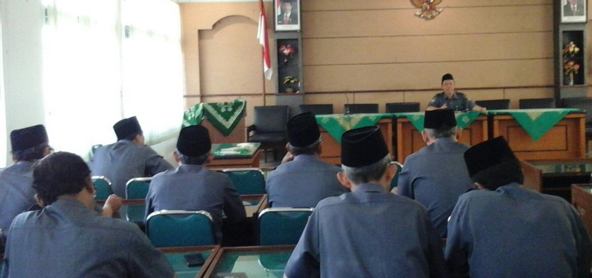 Kepala Kantor Kemenag Batul Beri Pembinaan ASN