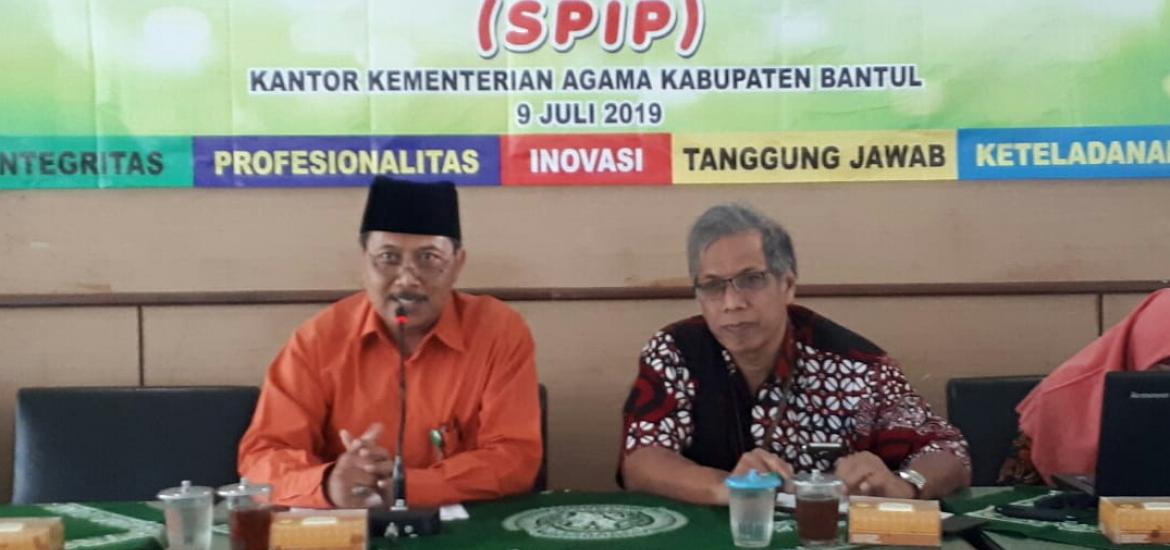 Kasub TU memberi sambutan