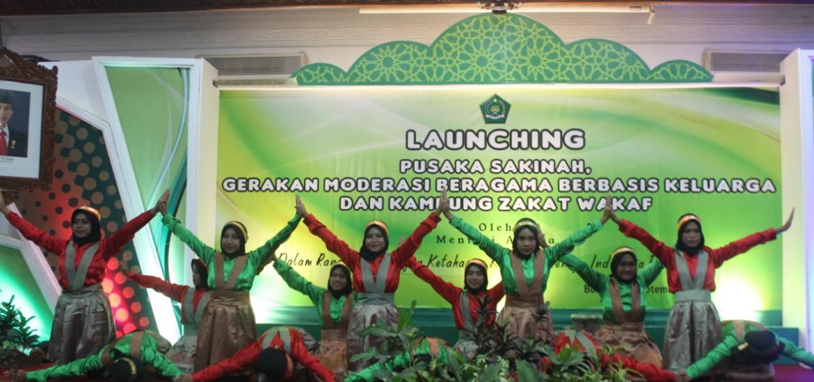 Penampilan tari saman