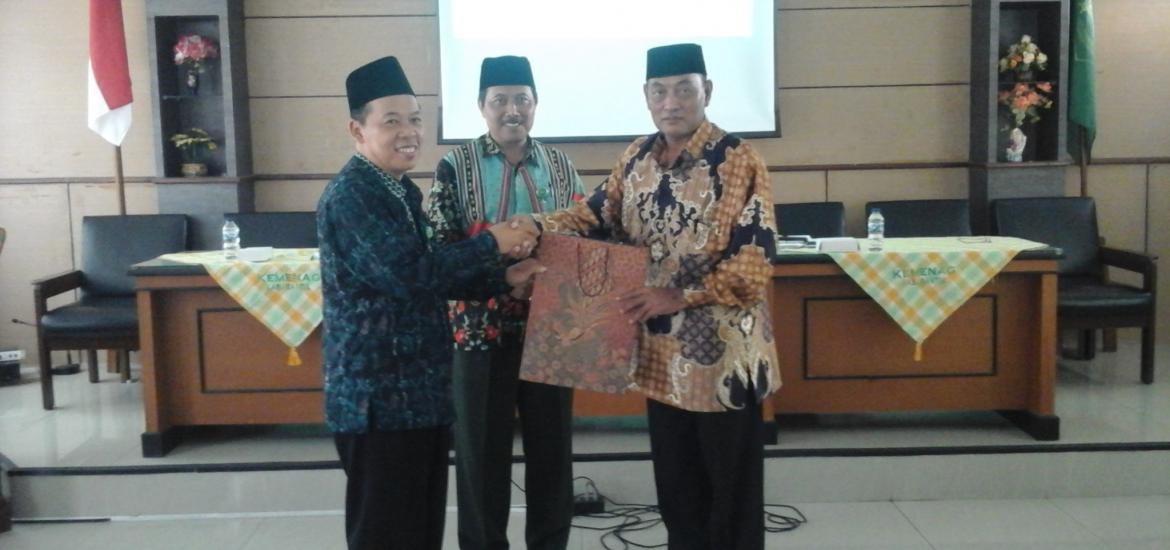 Penyrahan cindera mata