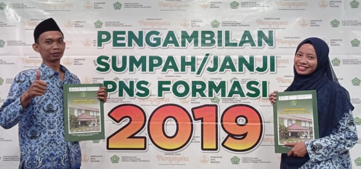 Guru MTs Negeri 6 Bantul Ikuti Pengambilan Sumpah PNS Dan Pelantikan ...