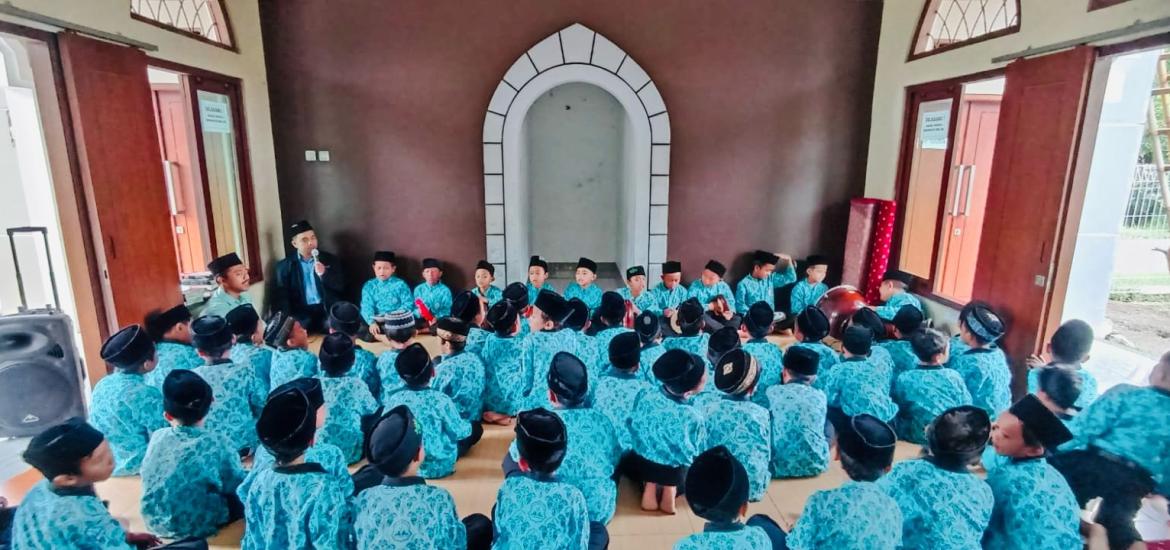 MI Tahfidz Annidzomiyyah