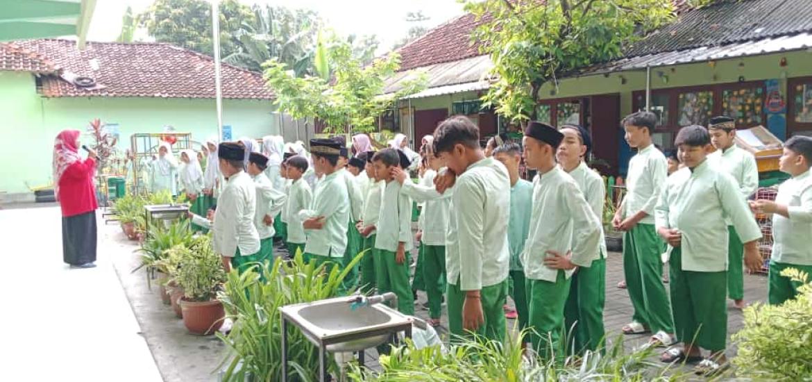 MI Al Anwar Nangsri Pundong