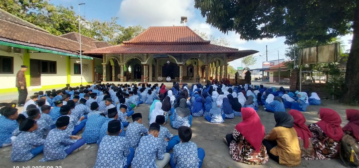 MIS Ma'arif Giriloyo 1
