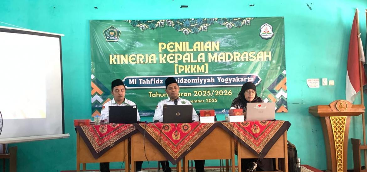 MI Tahfidz Annidzomiyyah