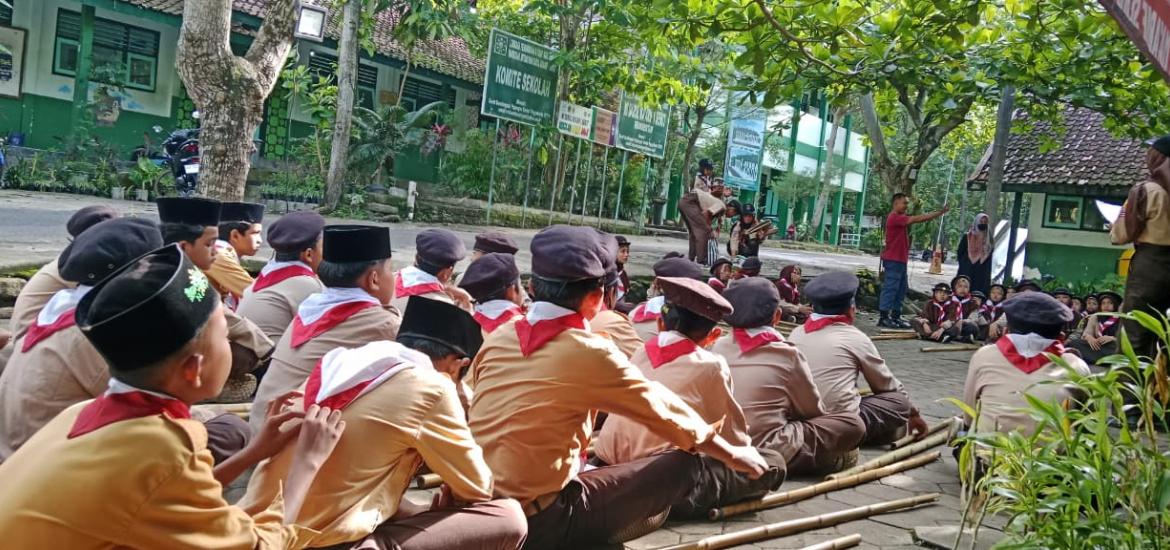 MI Darul Ma'arif Serut