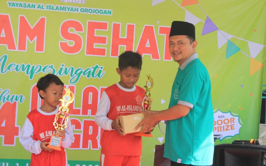 MI-Al Islamiyah Grojogan