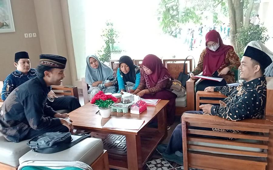 MI Tahfidz Annidzomiyyah