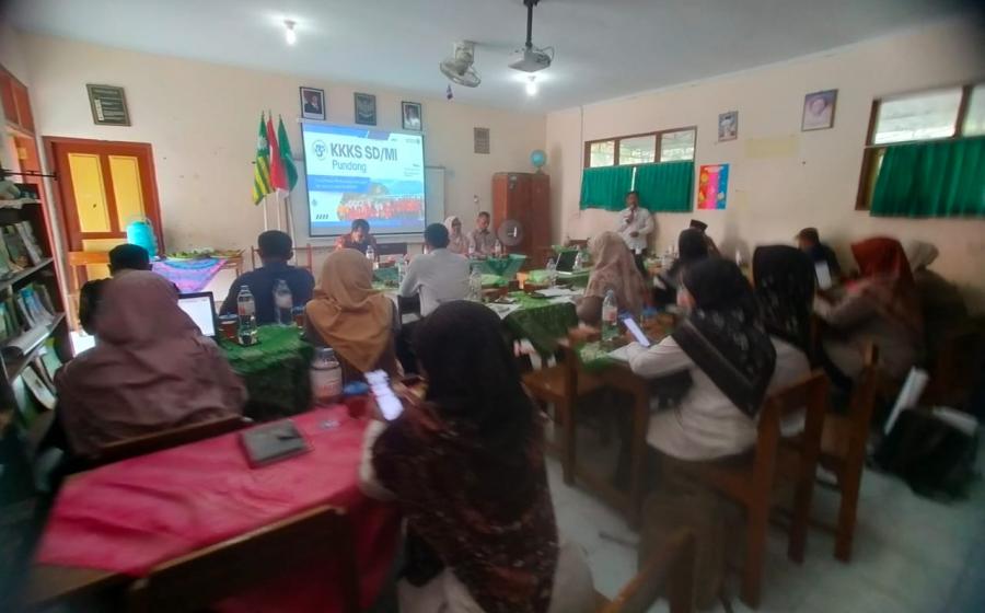 MI Al Anwar Nangsri Pundong