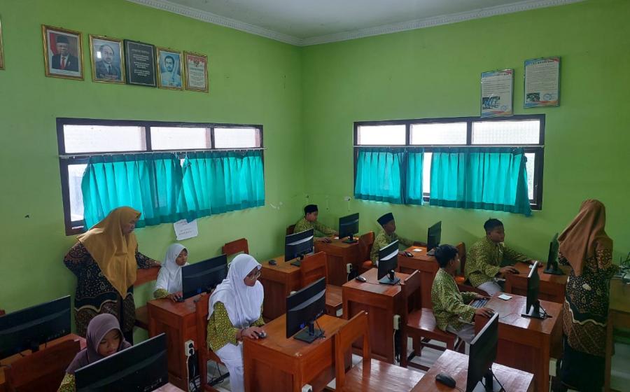 MI Al Anwar Nangsri Pundong