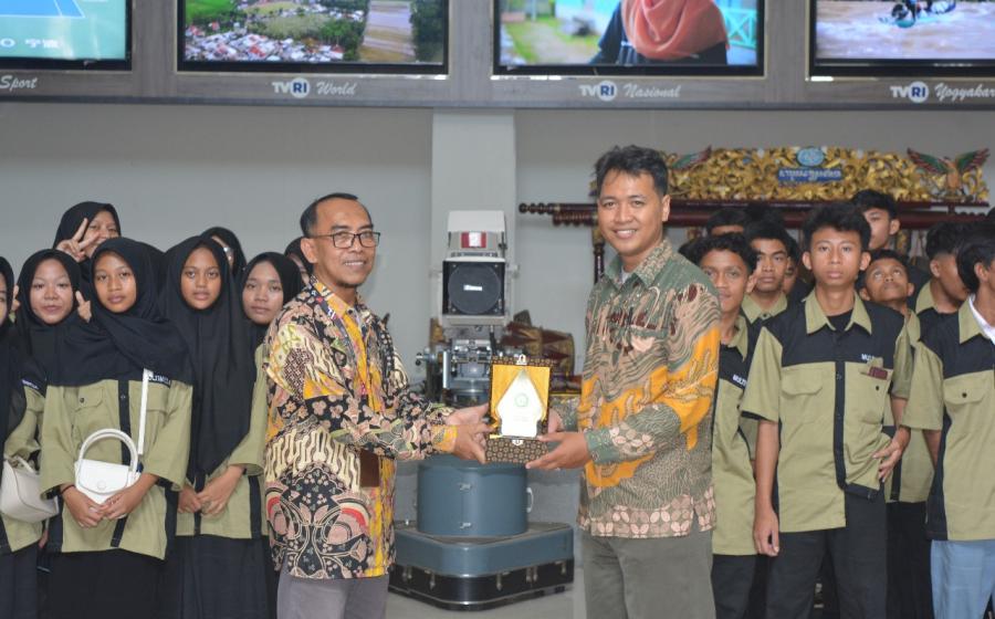 MAN 2 Bantul