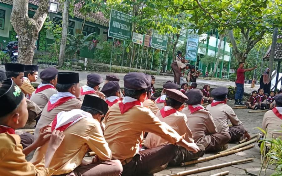 MI Darul Ma'arif Serut