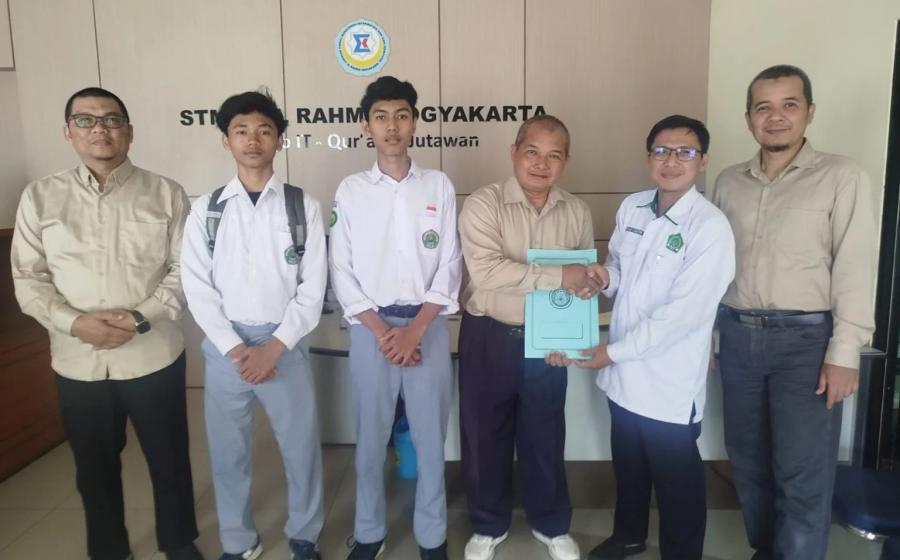 MAN 2 Bantul