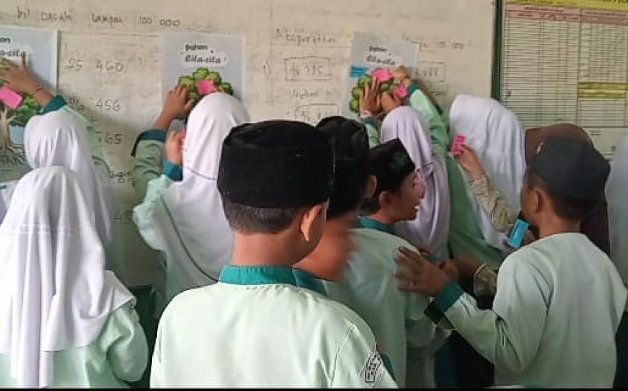 MIS Ma'arif Saman