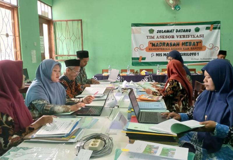 MIS Ma'arif Giriloyo 1